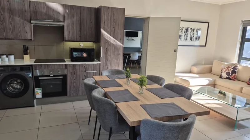 2 Bedroom Apartment / flat to rent in Sandton Central