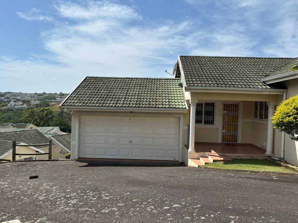 3 Bedroom Townhouse for sale in Mount Edgecombe