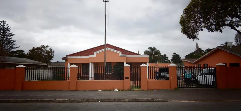 3 Bedroom House for sale in Bosonia