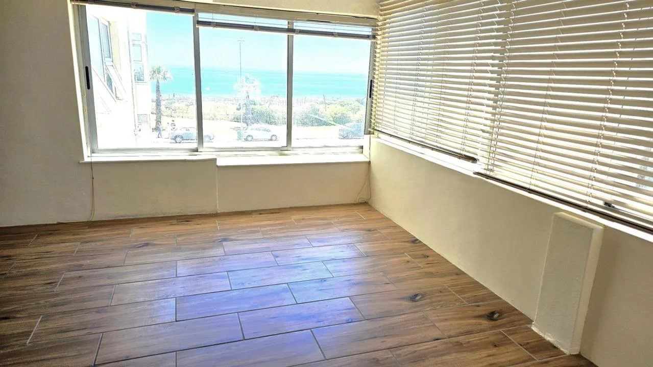 1 Bedroom Apartment / flat for sale in Mouille Point