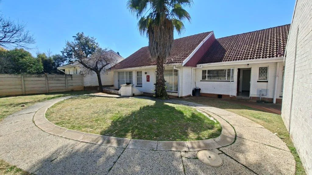 11 Bedroom House for sale in Brandwag