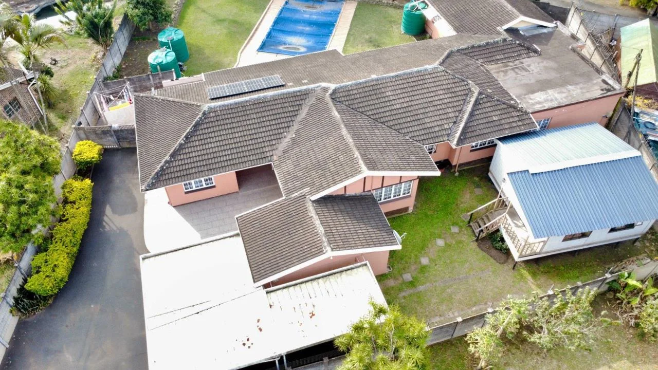 5 Bedroom House for sale in The Wolds