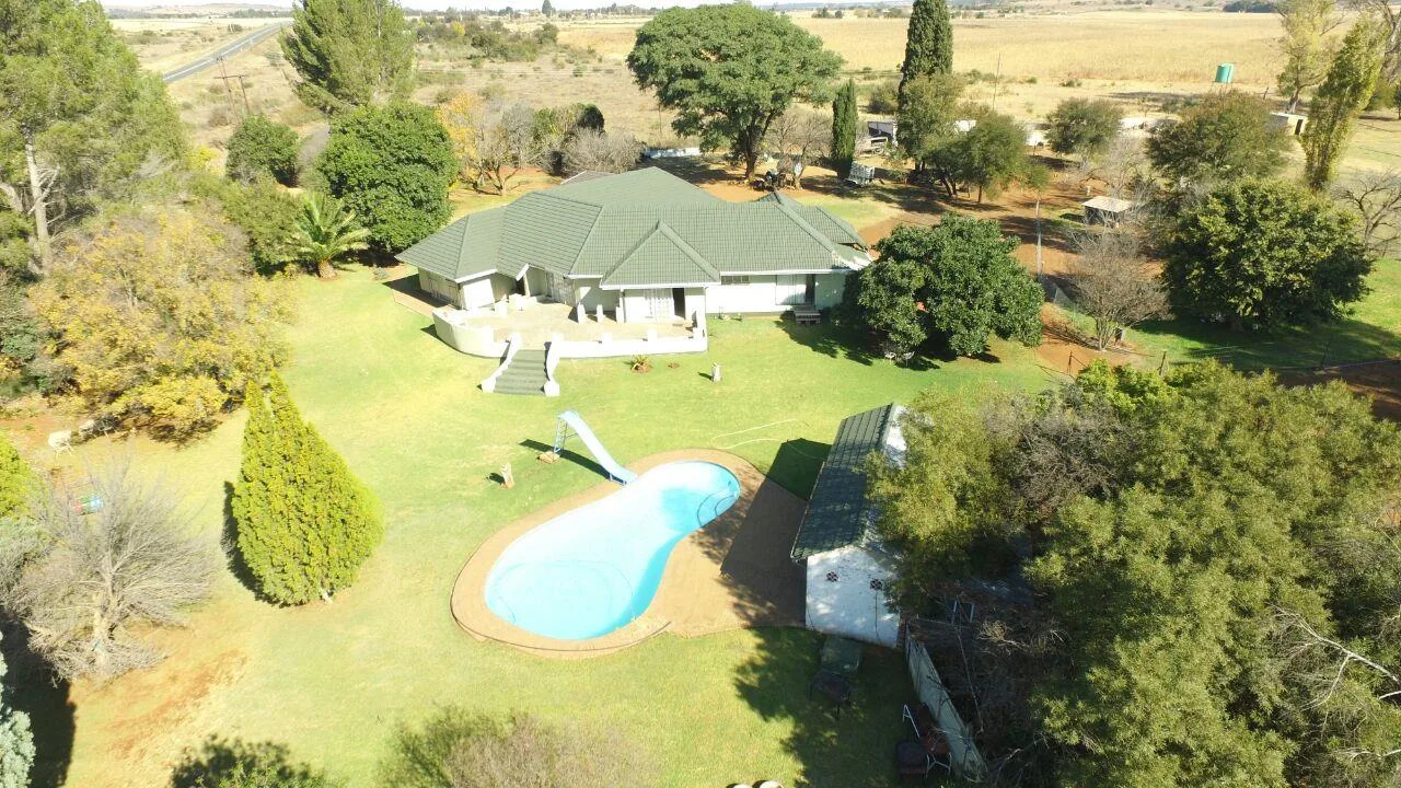 2 Bedroom Apartment / flat to rent in Potchefstroom Rural