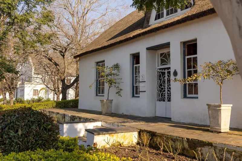 7 Bedroom House for sale in Swellendam