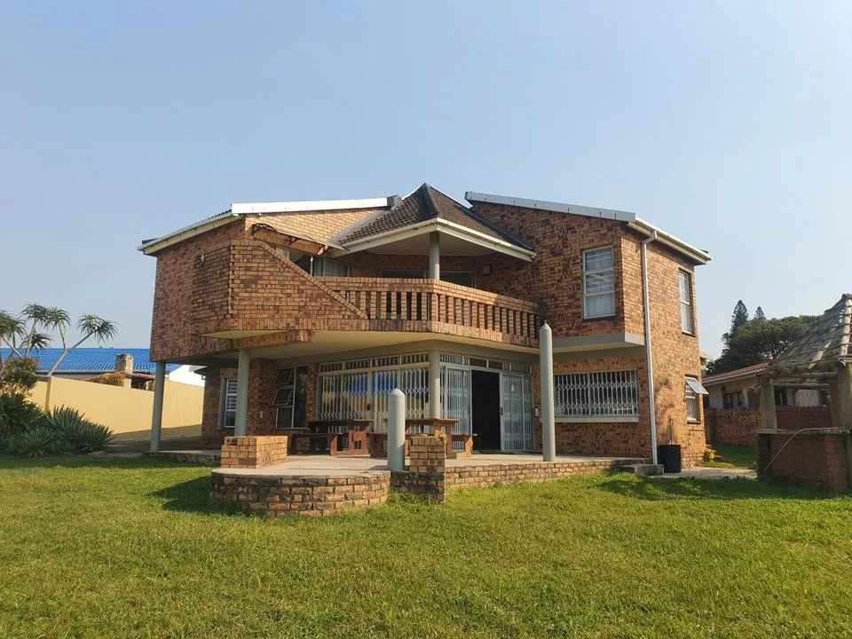 8 Bedroom House for sale in Doc Wilson Point