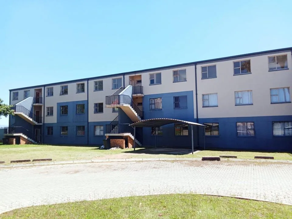 1 Bedroom Apartment / flat for sale in Madadeni J