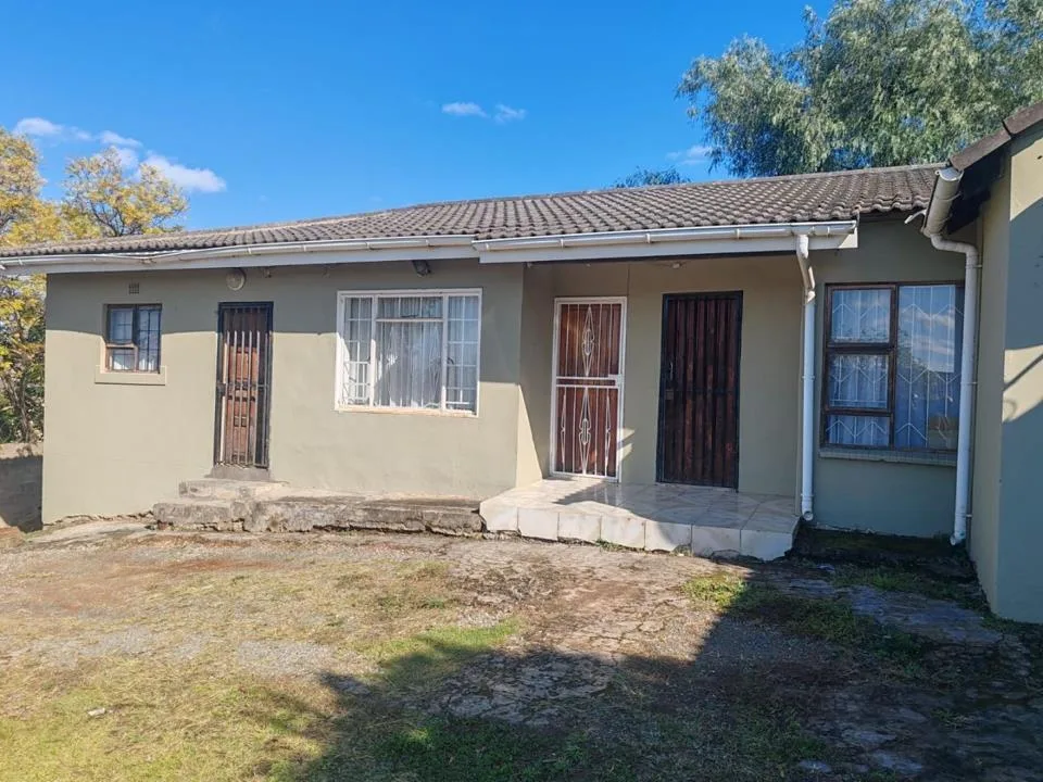 10 Bedroom House for sale in Northcrest