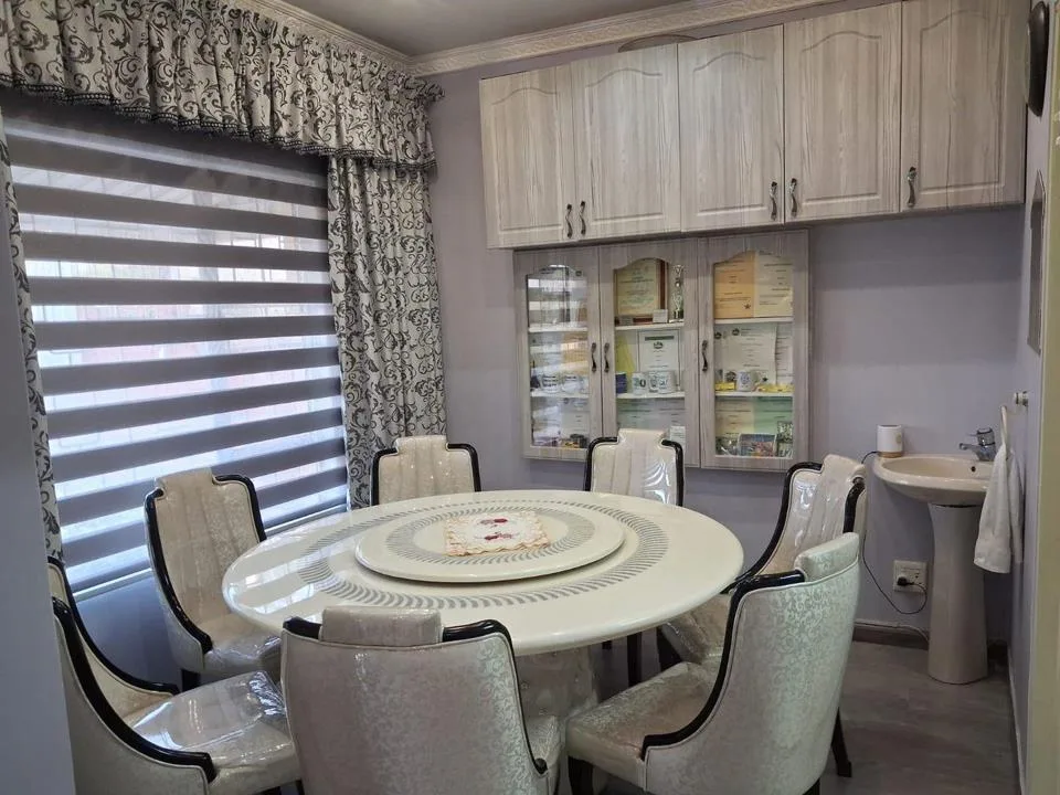 4 Bedroom House for sale in Desainagar