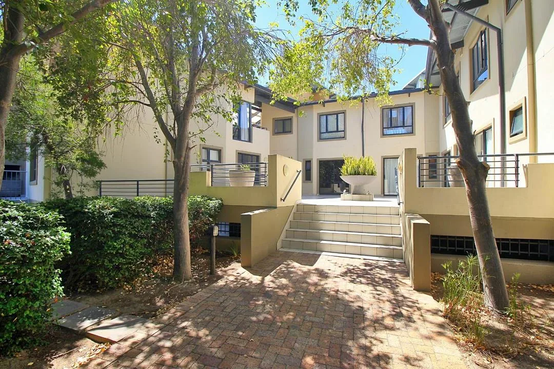 3 Bedroom Apartment / flat for sale in Somerset West Mall Triangle