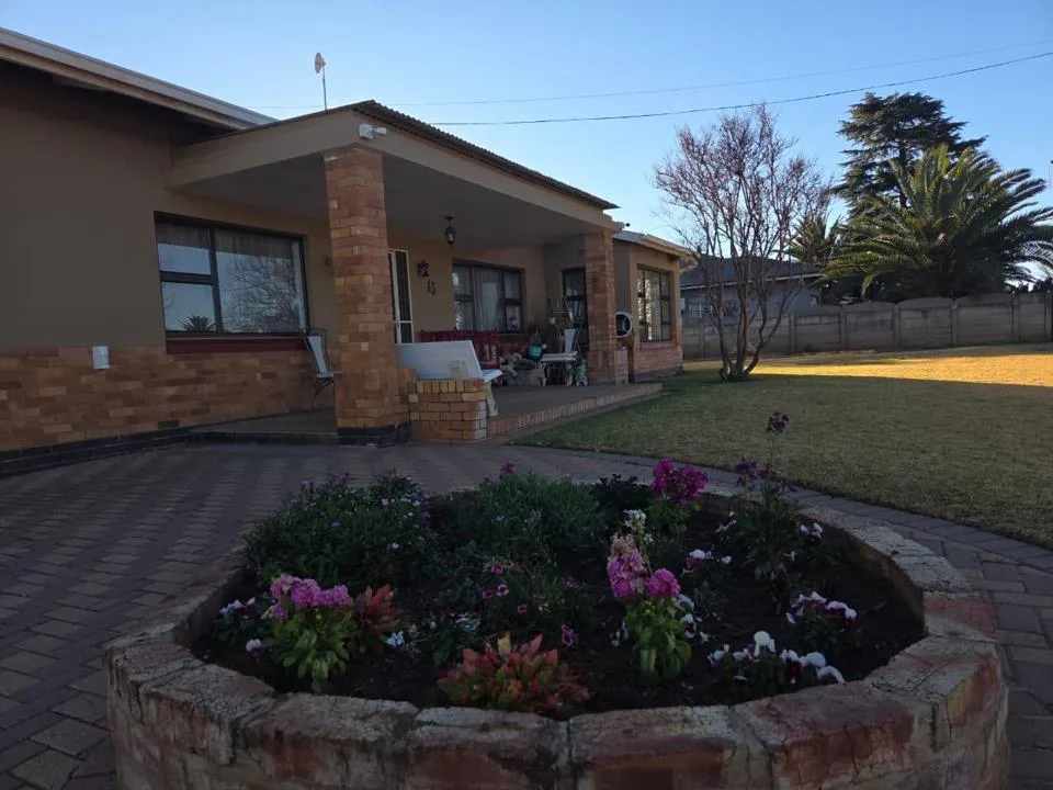 4 Bedroom House for sale in Hennenman