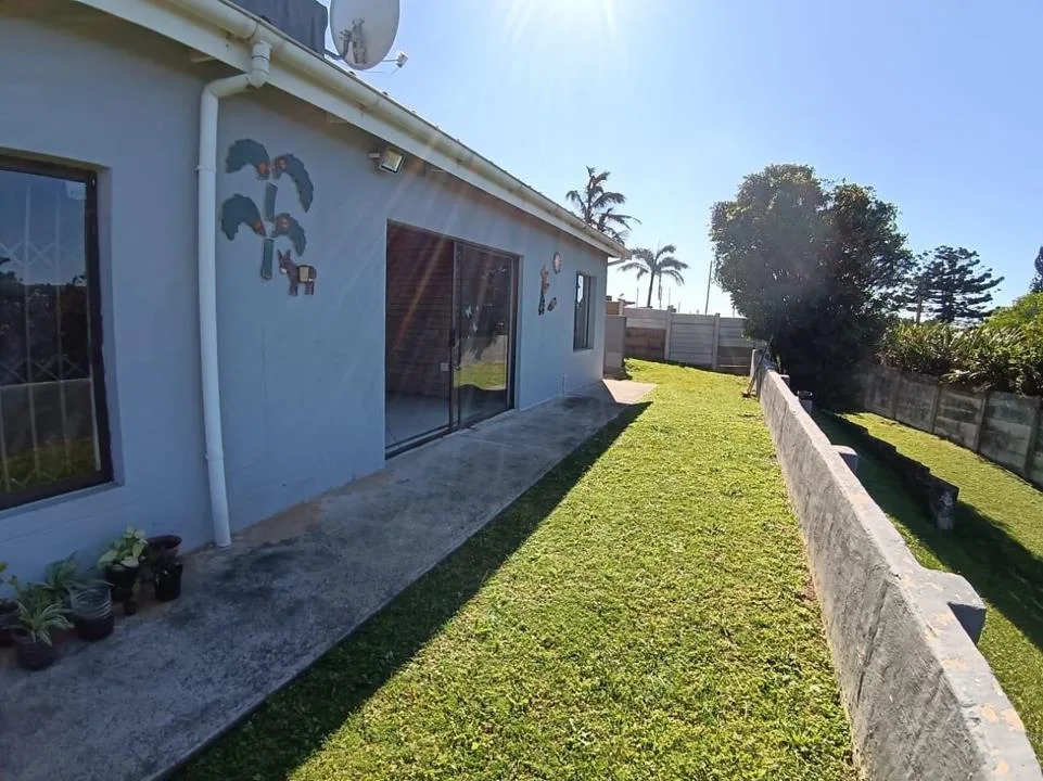 3 Bedroom Townhouse for sale in Hibberdene