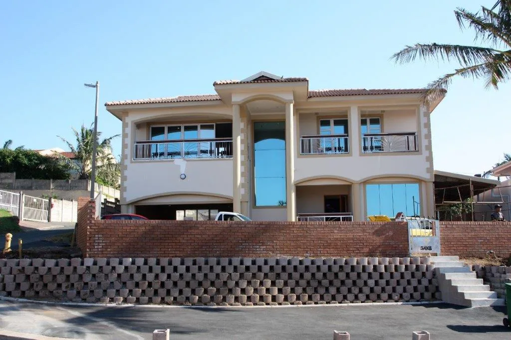 5 Bedroom House for sale in Bluff