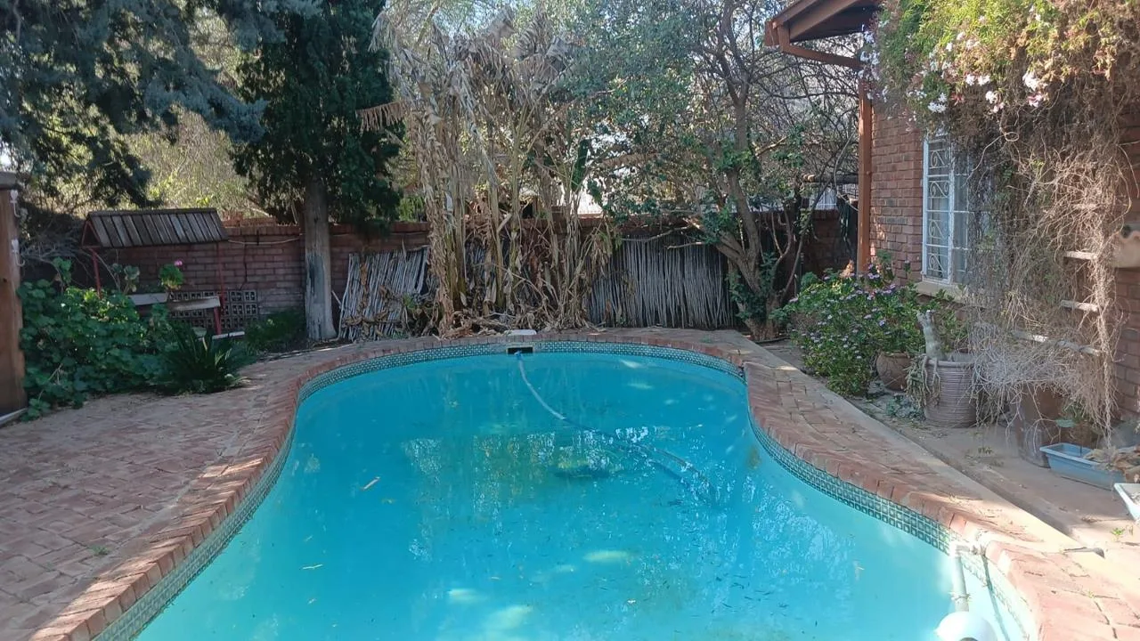 3 Bedroom House for sale in Olifantshoek