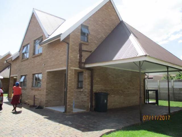 2 Bedroom Townhouse to rent in Delmas