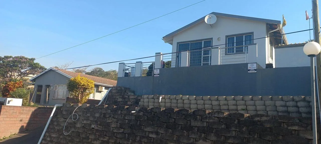 3 Bedroom Apartment / flat for sale in Shallcross