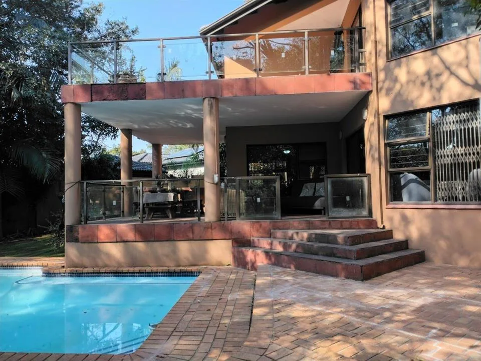 4 Bedroom House for sale in Meer En See