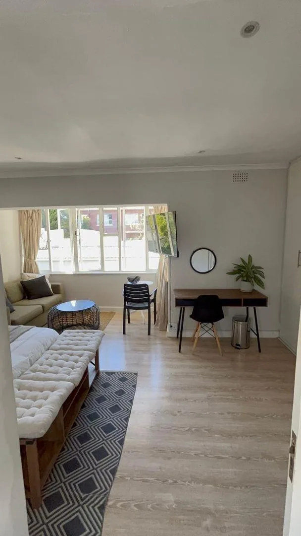 1 Bedroom Apartment / flat for sale in Sea Point