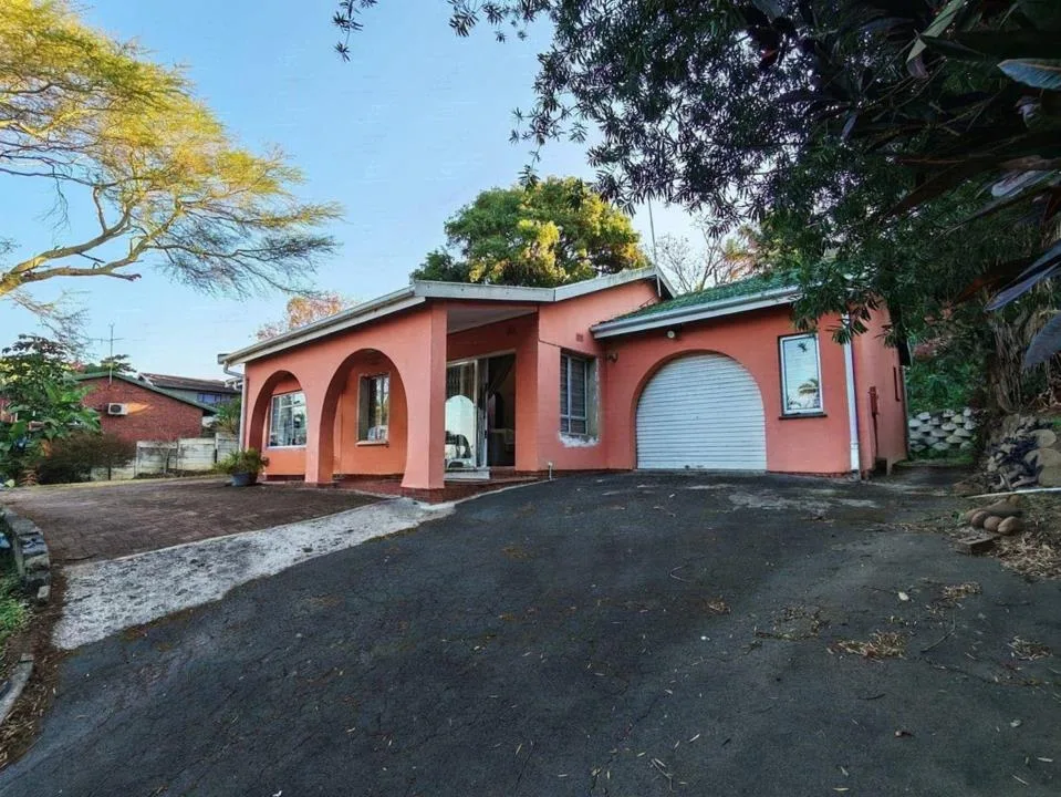 2 Bedroom House for sale in Illovo Glen