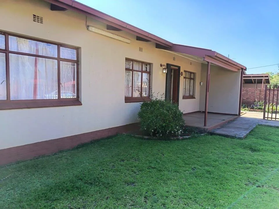3 Bedroom House for sale in Kuruman