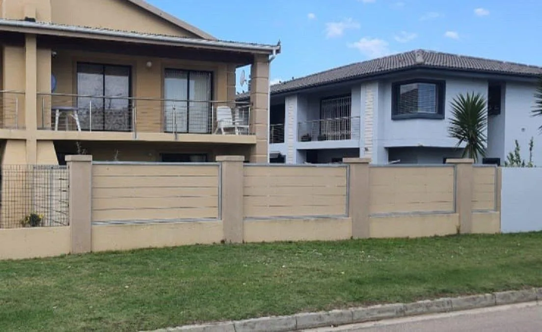 3 Bedroom Townhouse for sale in Heiderand