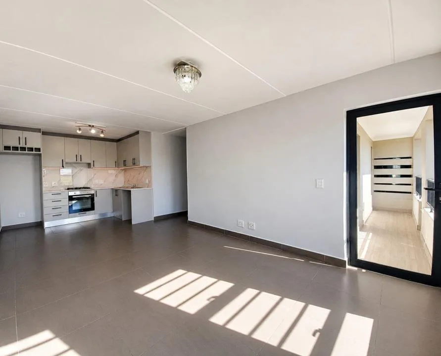 2 Bedroom Apartment / flat for sale in Parklands North
