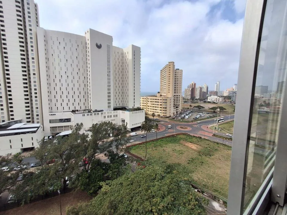 2 Bedroom Apartment / flat for sale in North Beach
