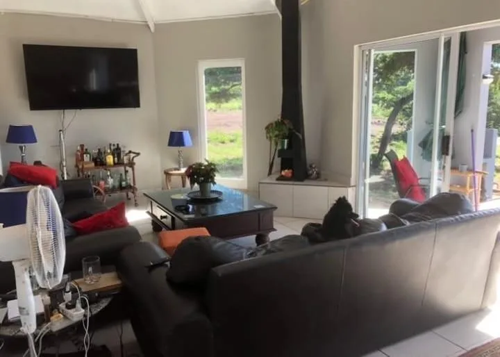 1 Bedroom House to rent in Cintsa East