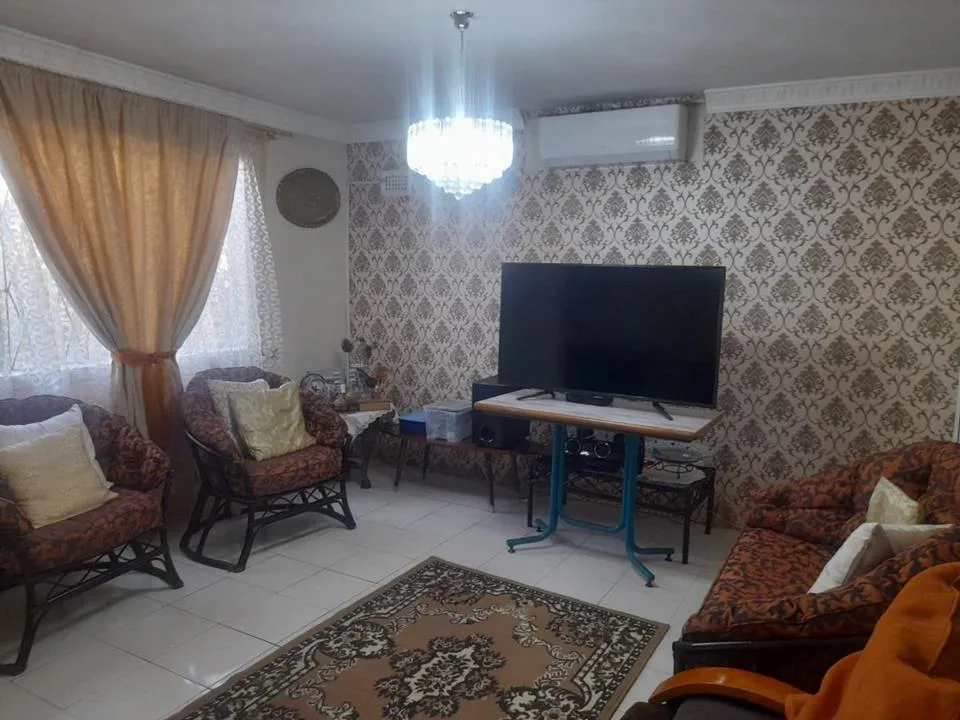 3 Bedroom House for sale in Newlands East