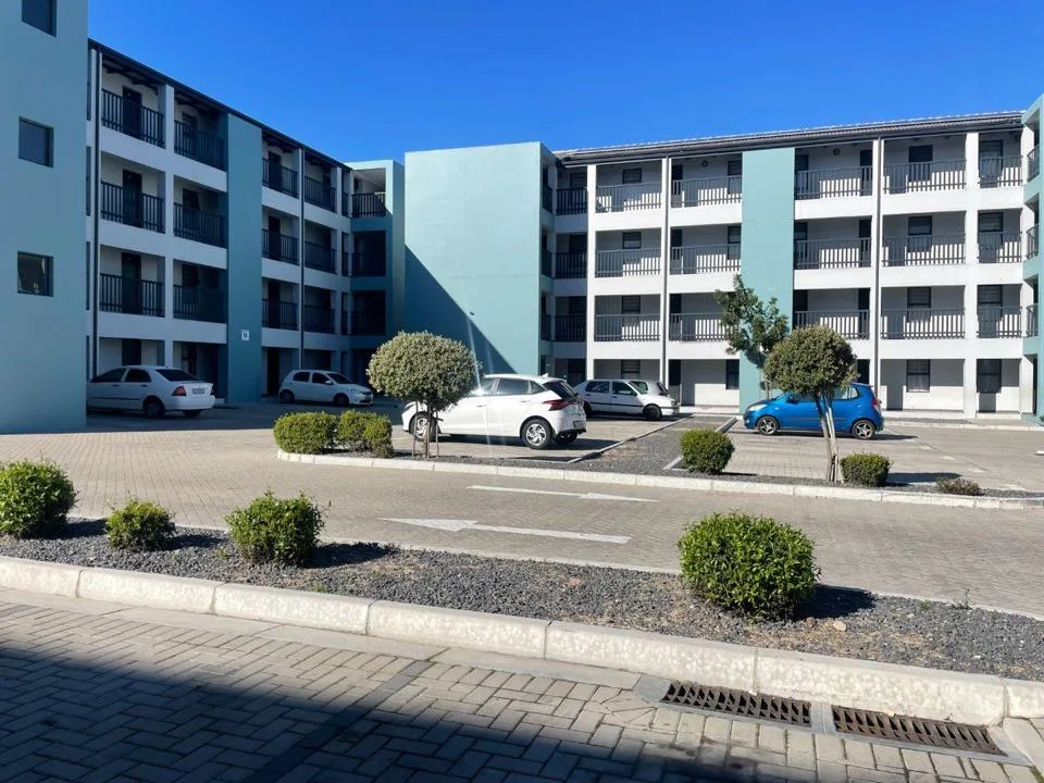 2 Bedroom Apartment / flat for sale in Parklands East