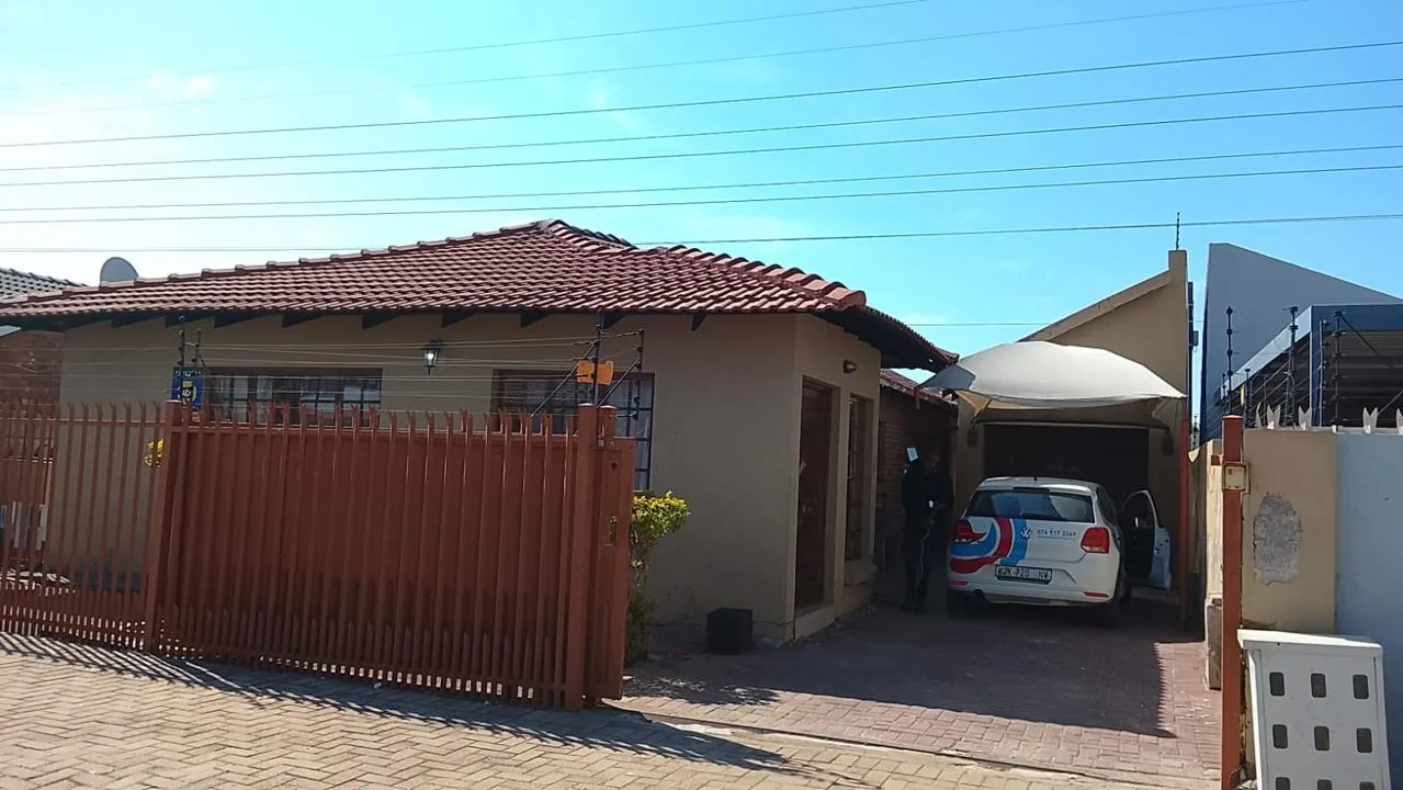 3 Bedroom House for sale in Ivy Park