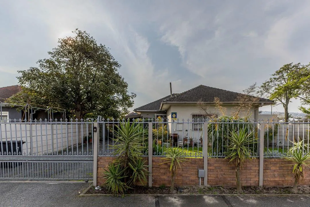 3 Bedroom House for sale in Fairfield Estate