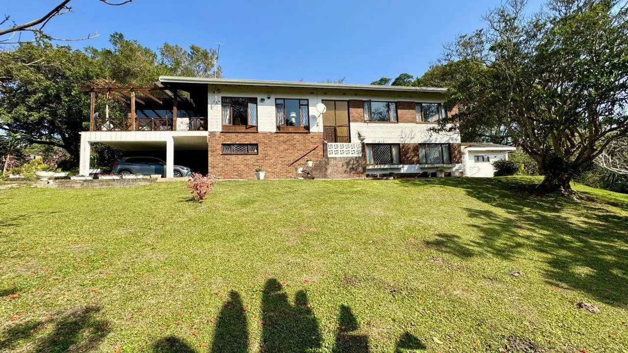 4 Bedroom House for sale in Sea Park