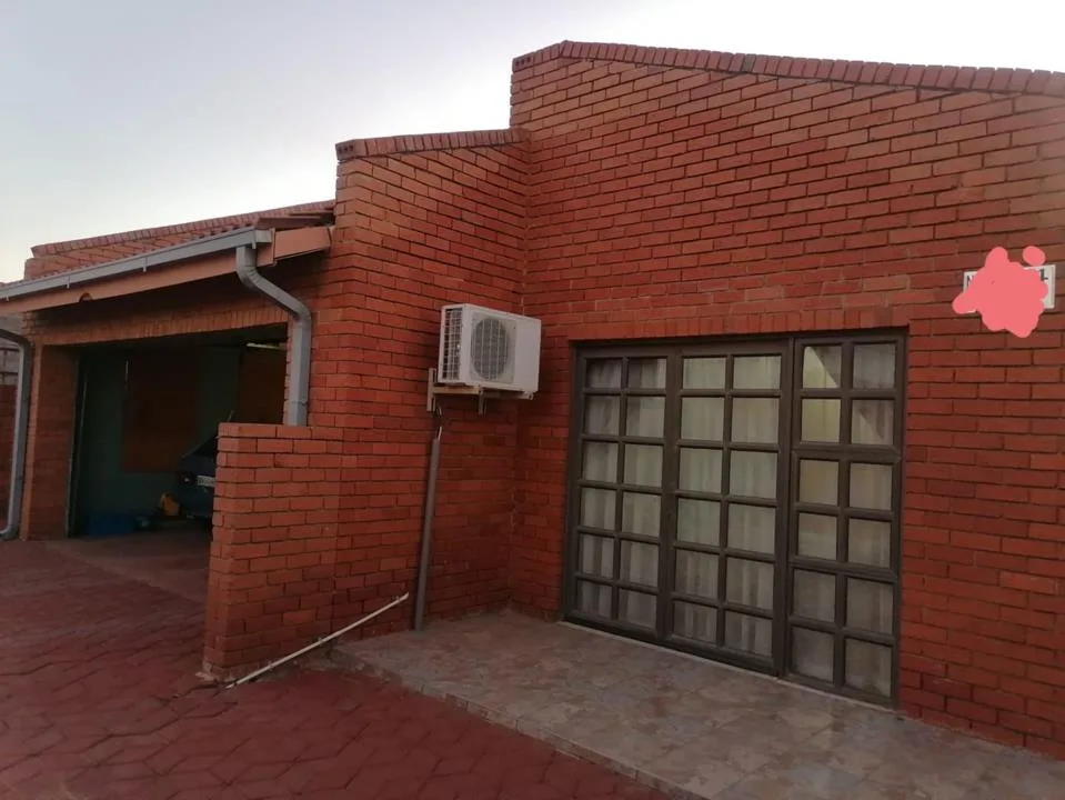 3 Bedroom House for sale in Rocklands