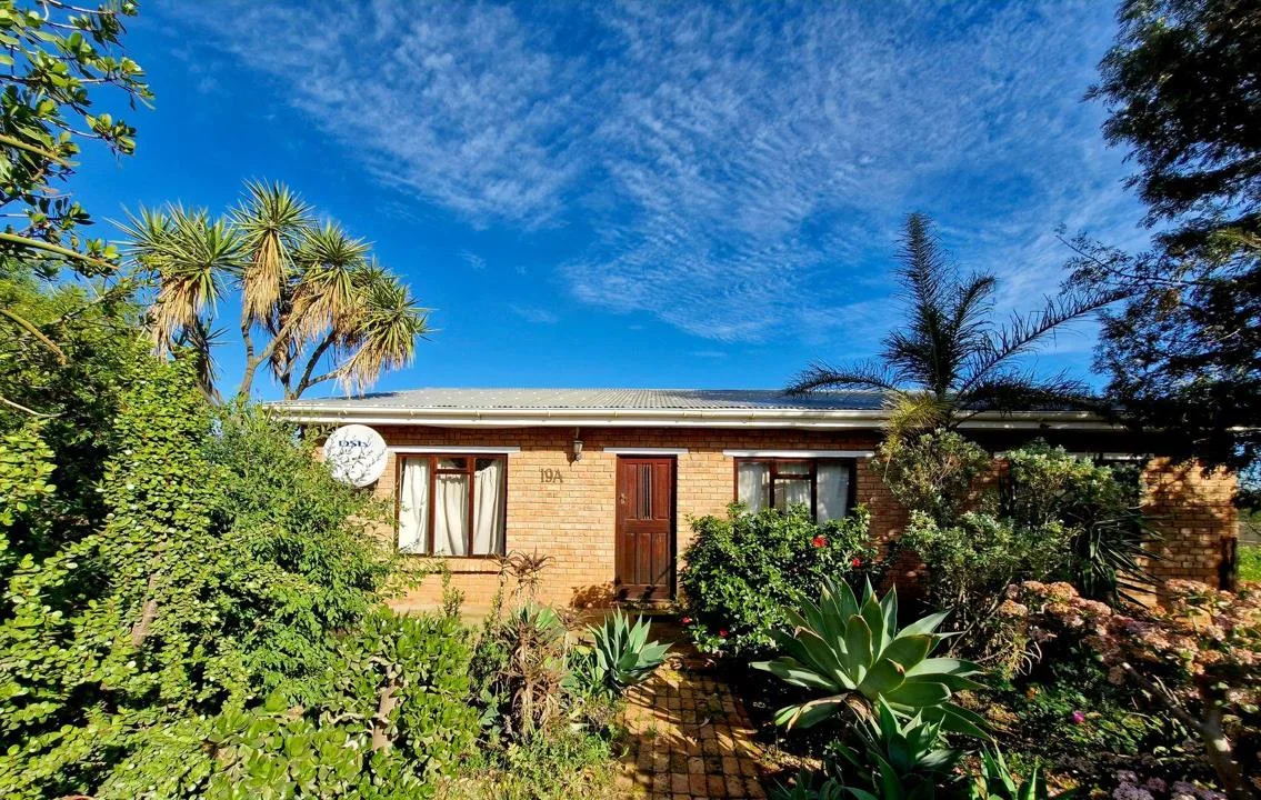 3 Bedroom House for sale in Hooikraal