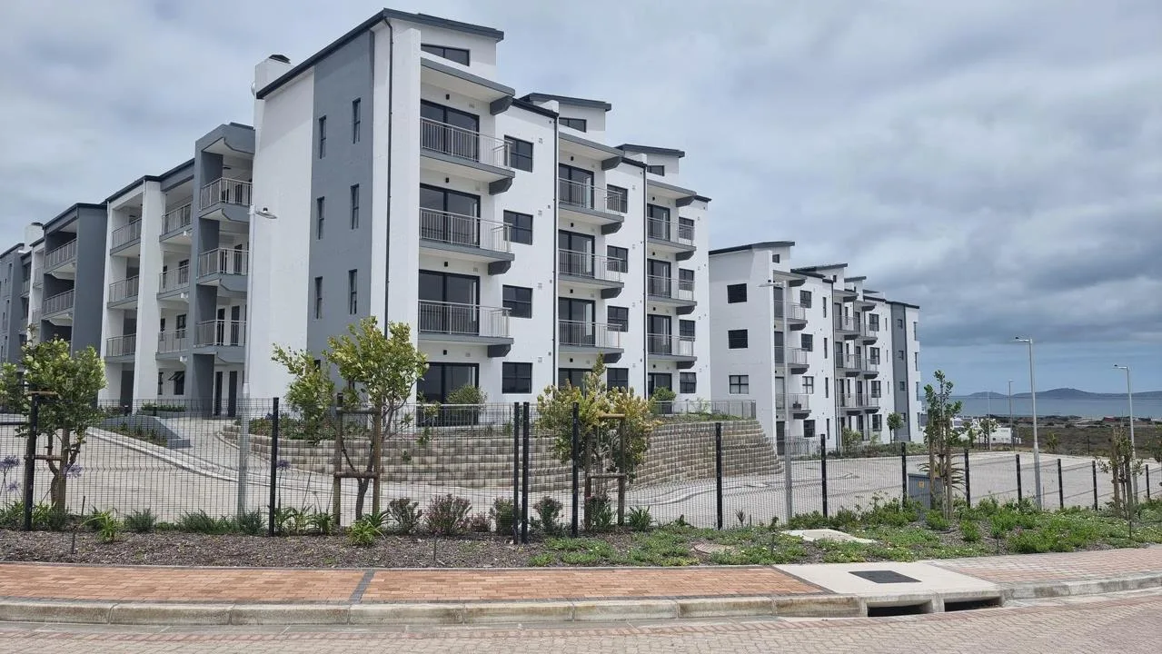 2 Bedroom Apartment / flat for sale in Olifantskop