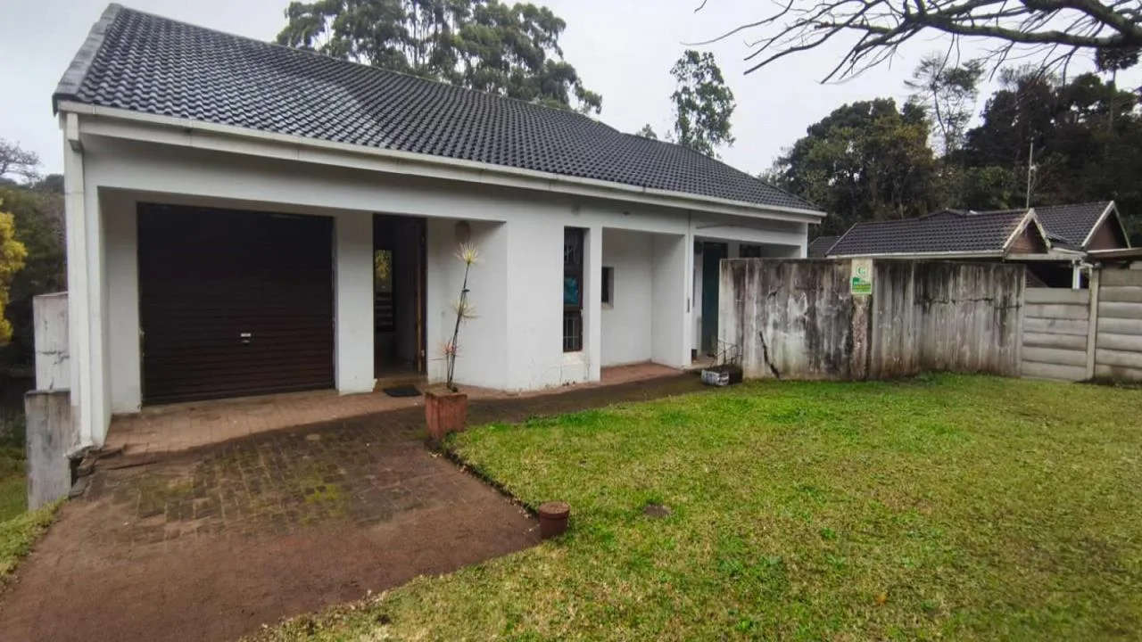 3 Bedroom House for sale in Glenmore