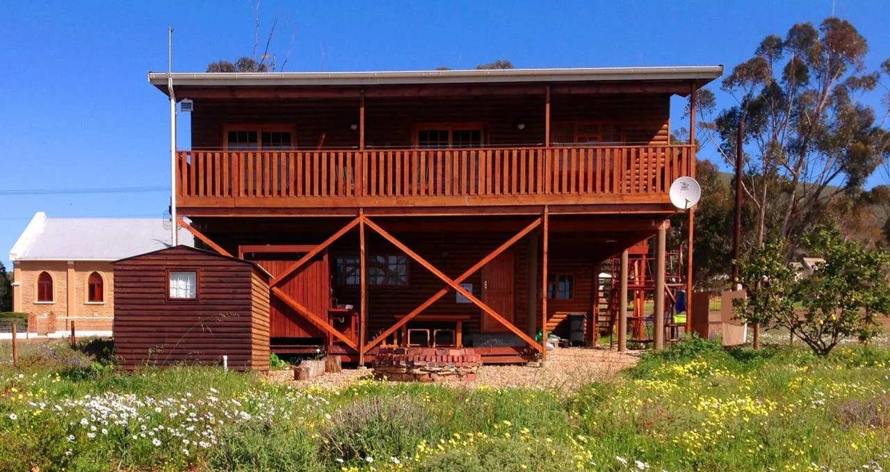 2 Bedroom House for sale in Koringberg