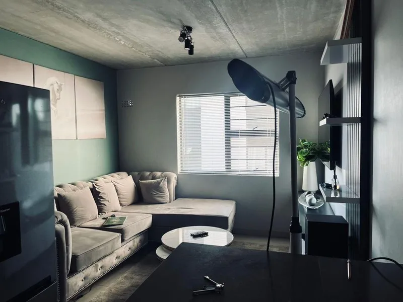 2 Bedroom Apartment / flat to rent in South Hills