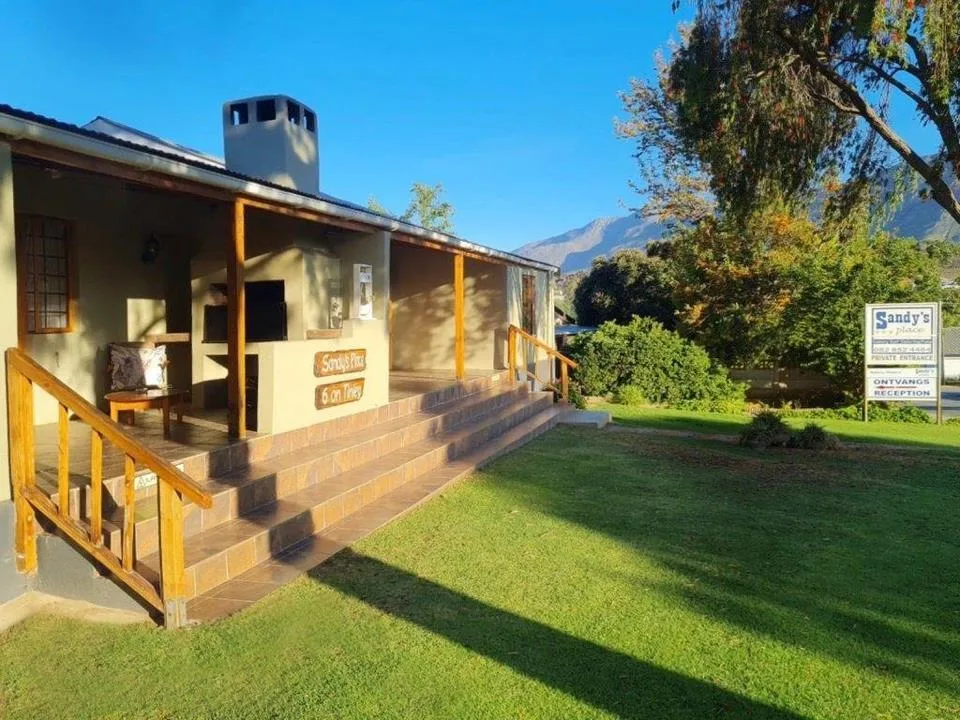 8 Bedroom House for sale in Barrydale