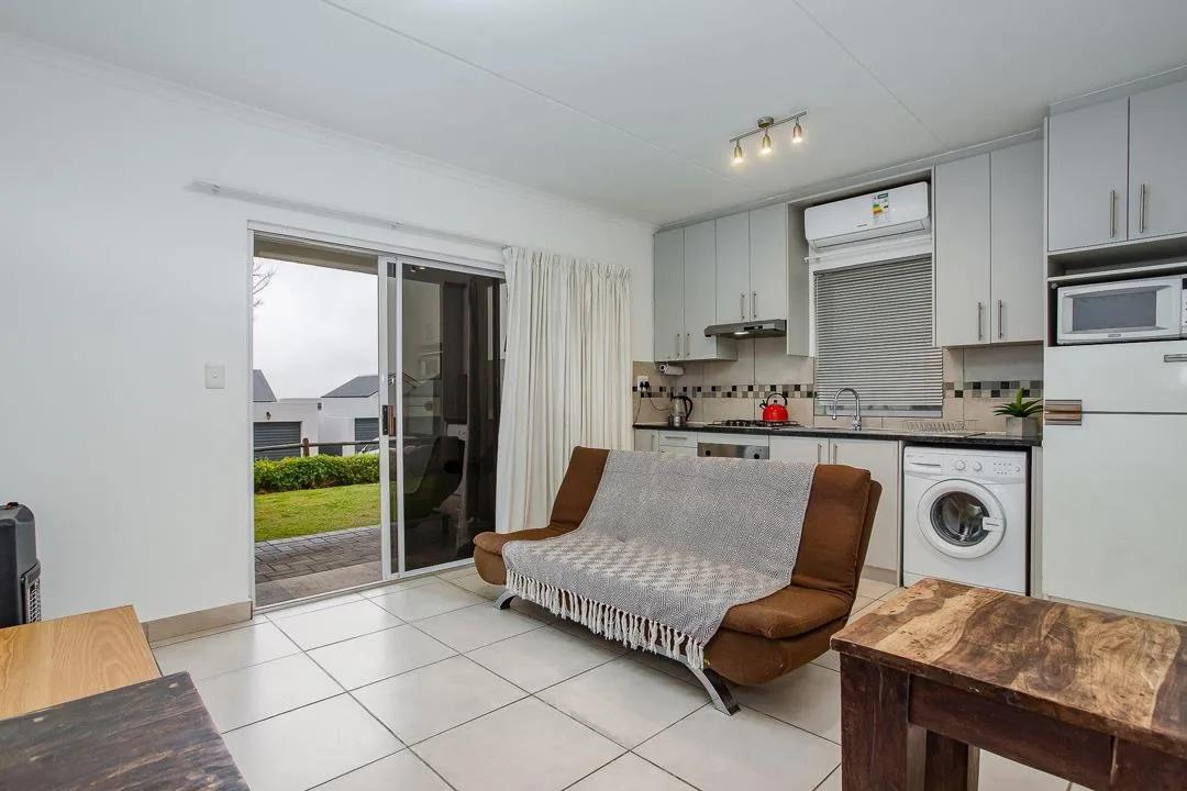 2 Bedroom Apartment / flat for sale in Uitsig