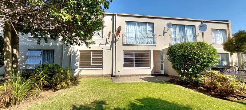 2 Bedroom Apartment / flat to rent in Bedford Gardens
