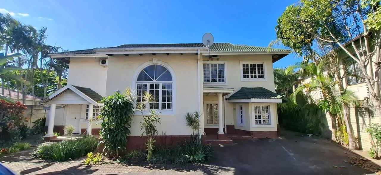 8 Bedroom House for sale in Mount Edgecombe