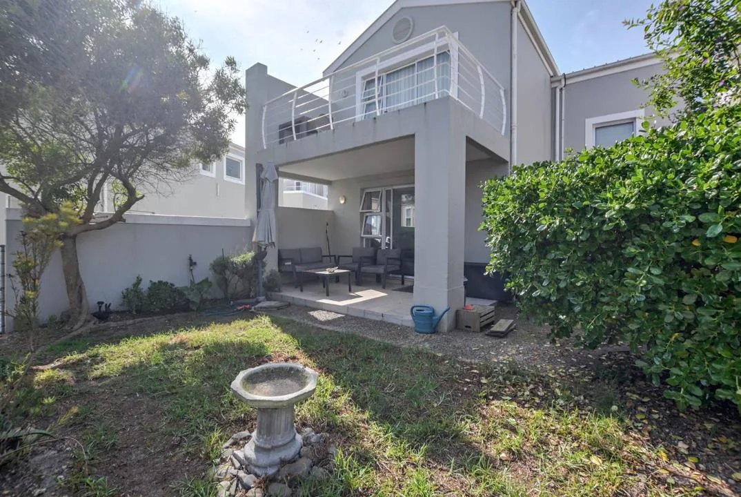 3 Bedroom Townhouse for sale in Big Bay
