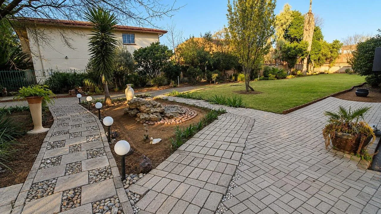 3 Bedroom Apartment / flat for sale in Bloemfontein Central
