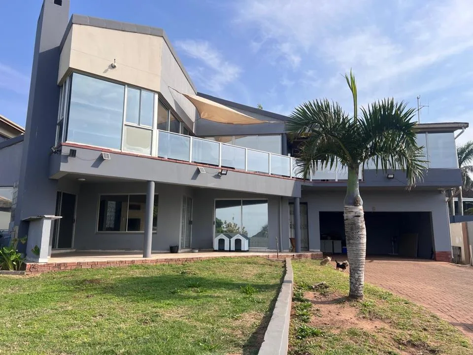 3 Bedroom House for sale in Manaba Beach