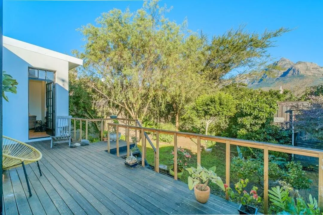 2 Bedroom House for sale in Mowbray