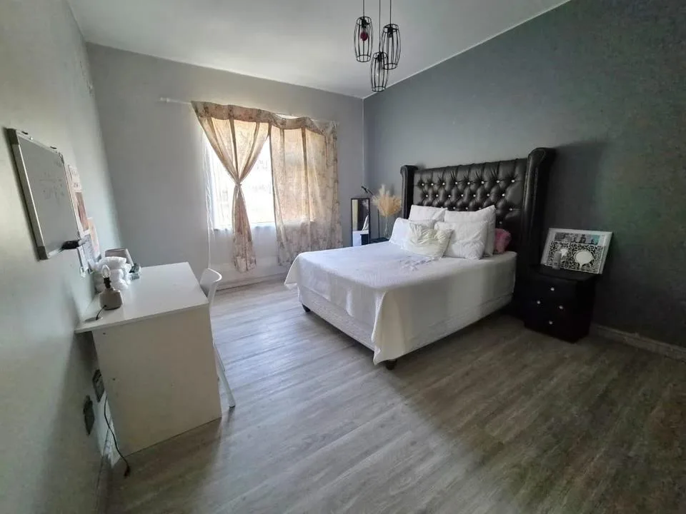 1 Bedroom Apartment / flat for sale in Richmond Hill