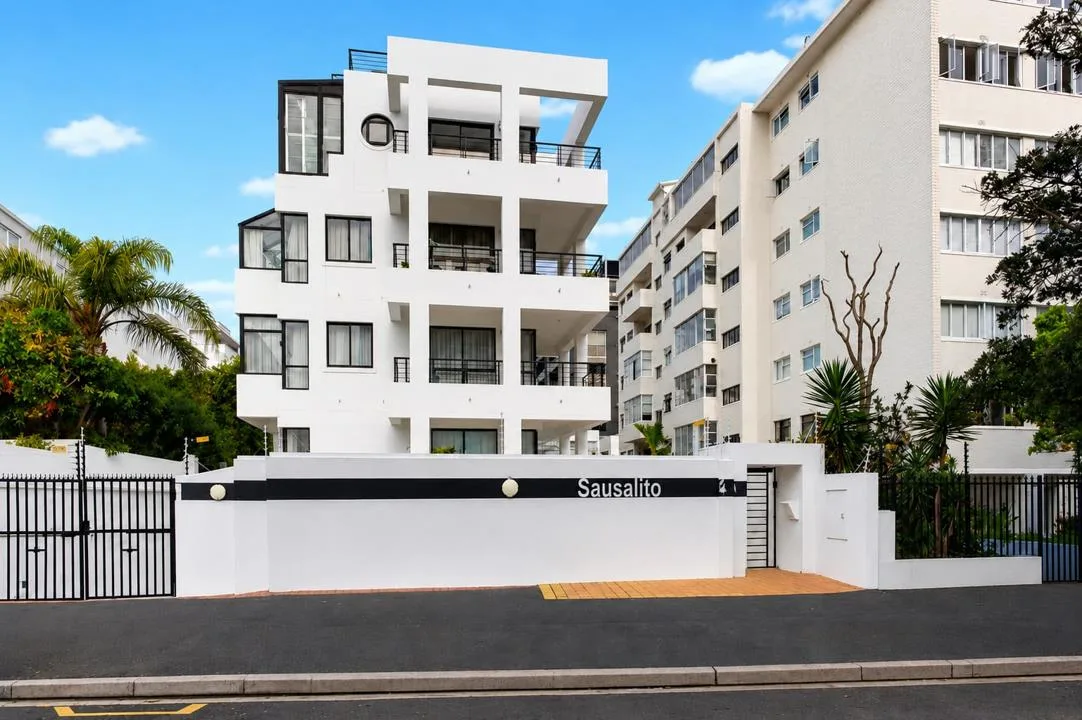2 Bedroom Apartment / flat for sale in Sea Point