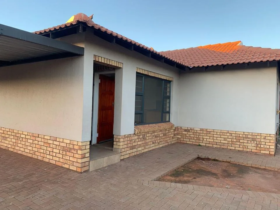 3 Bedroom House for sale in Postdene