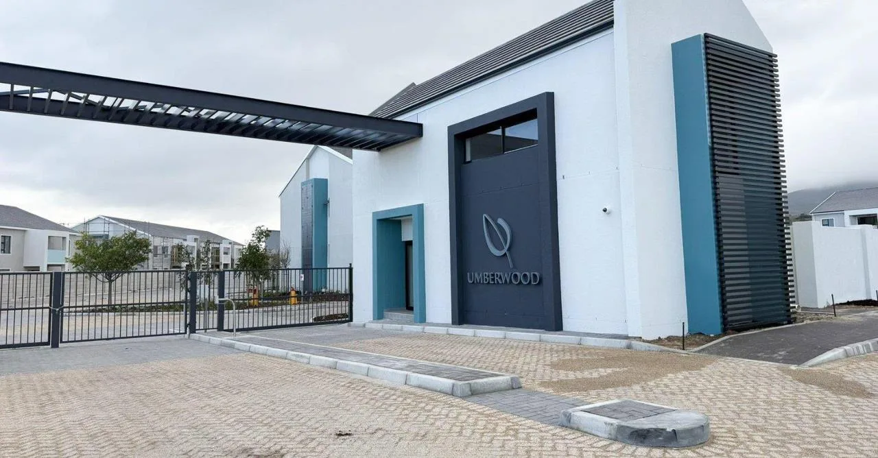 2 Bedroom Apartment / flat for sale in Burgundy Estate